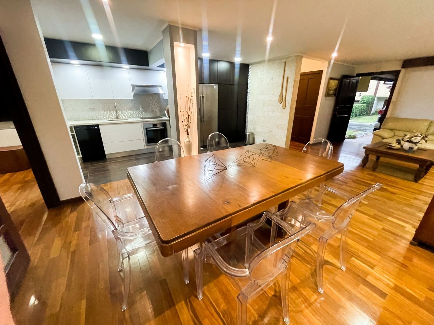 Home with Loft in Bello Horizonte, Escazú — photo 6