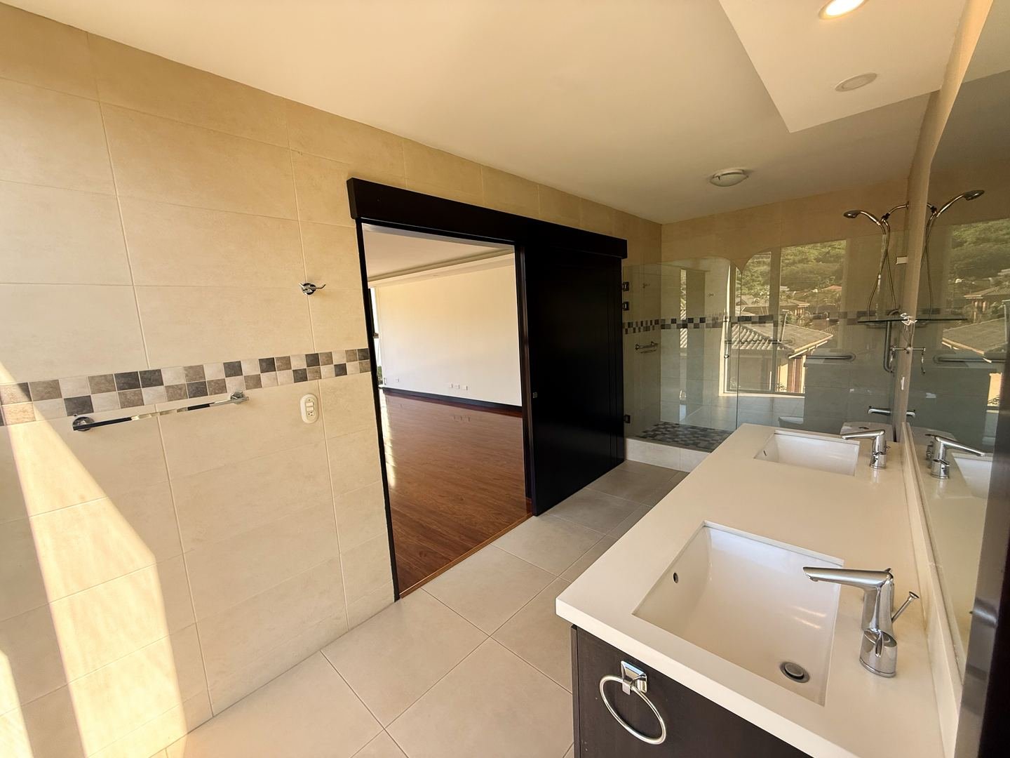 Apartment in Altos de Marbella Torre 200, Escazú — photo 4