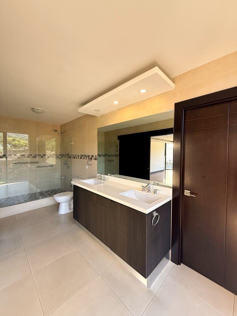 Apartment in Altos de Marbella Torre 200, Escazú — photo 6