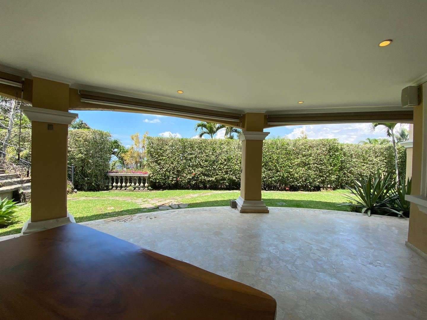 Home in Villa Real, Santa Ana — photo 19