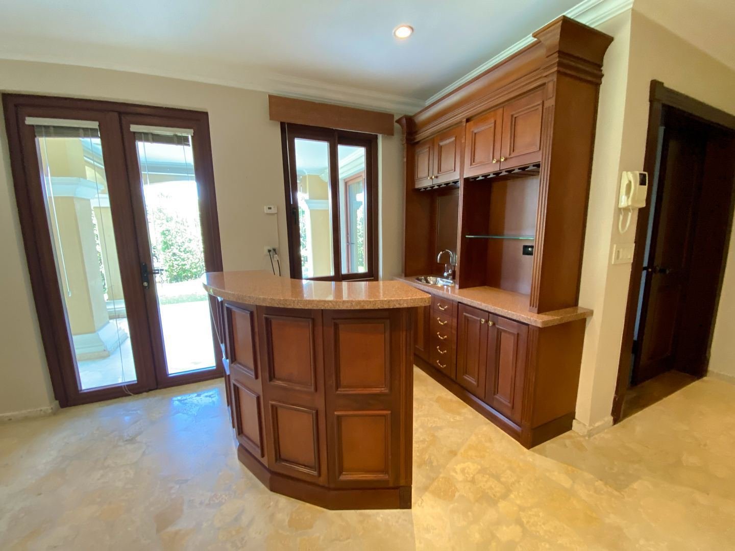 Home in Villa Real, Santa Ana — photo 24