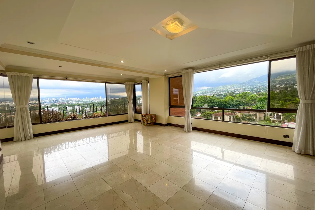 Empyrean Estate — asesoría inmobiliaria fundamentada en análisis